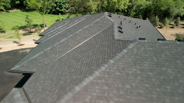 Best Asphalt Shingles Roofing  in Gnadenhutten, OH