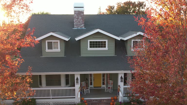 Best Roof Insulation Installation  in Gnadenhutten, OH